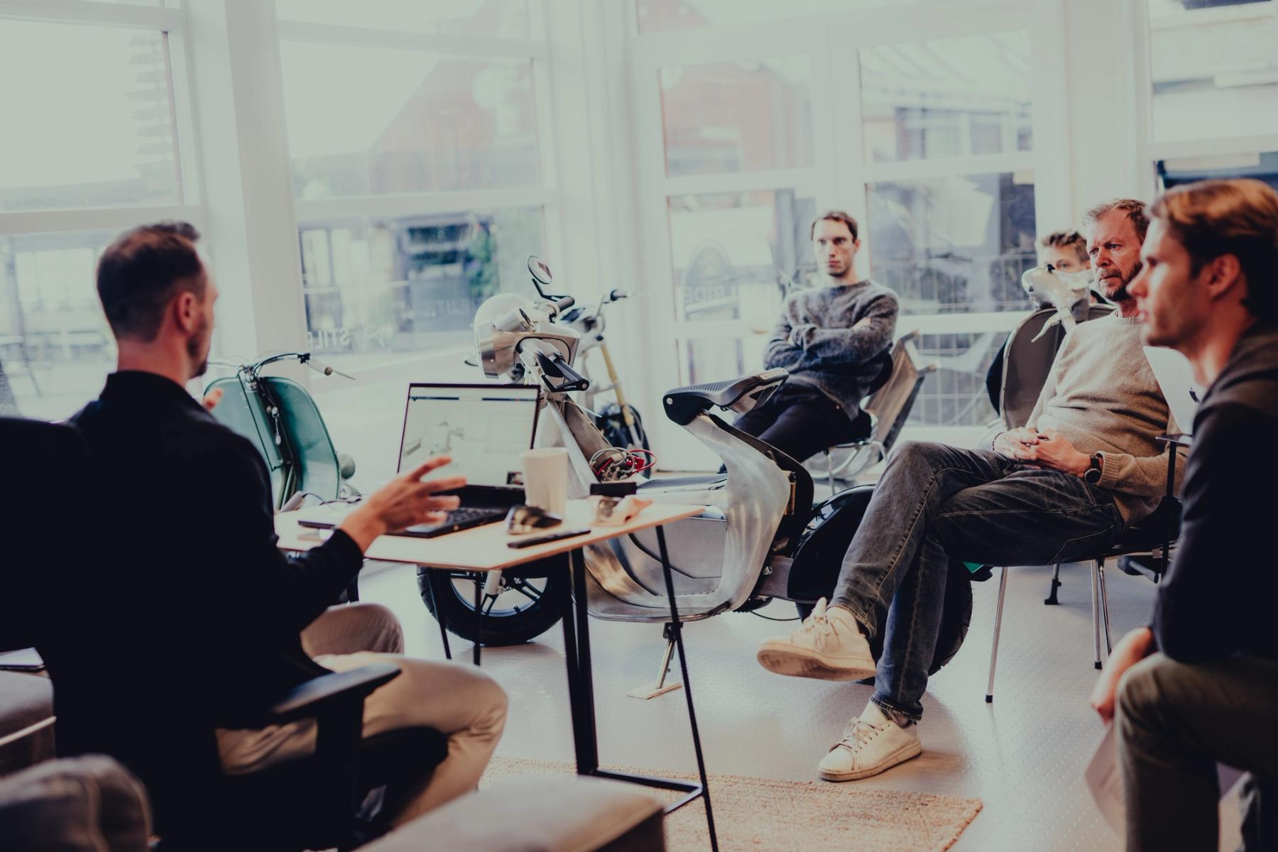 The STILFOLD team working together around a STILRIDE prototype
